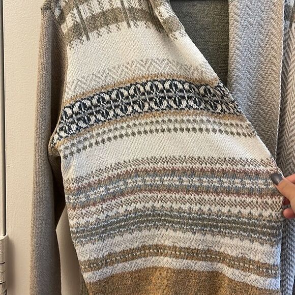 Solutions! Cardigan - Picture 3 of 5